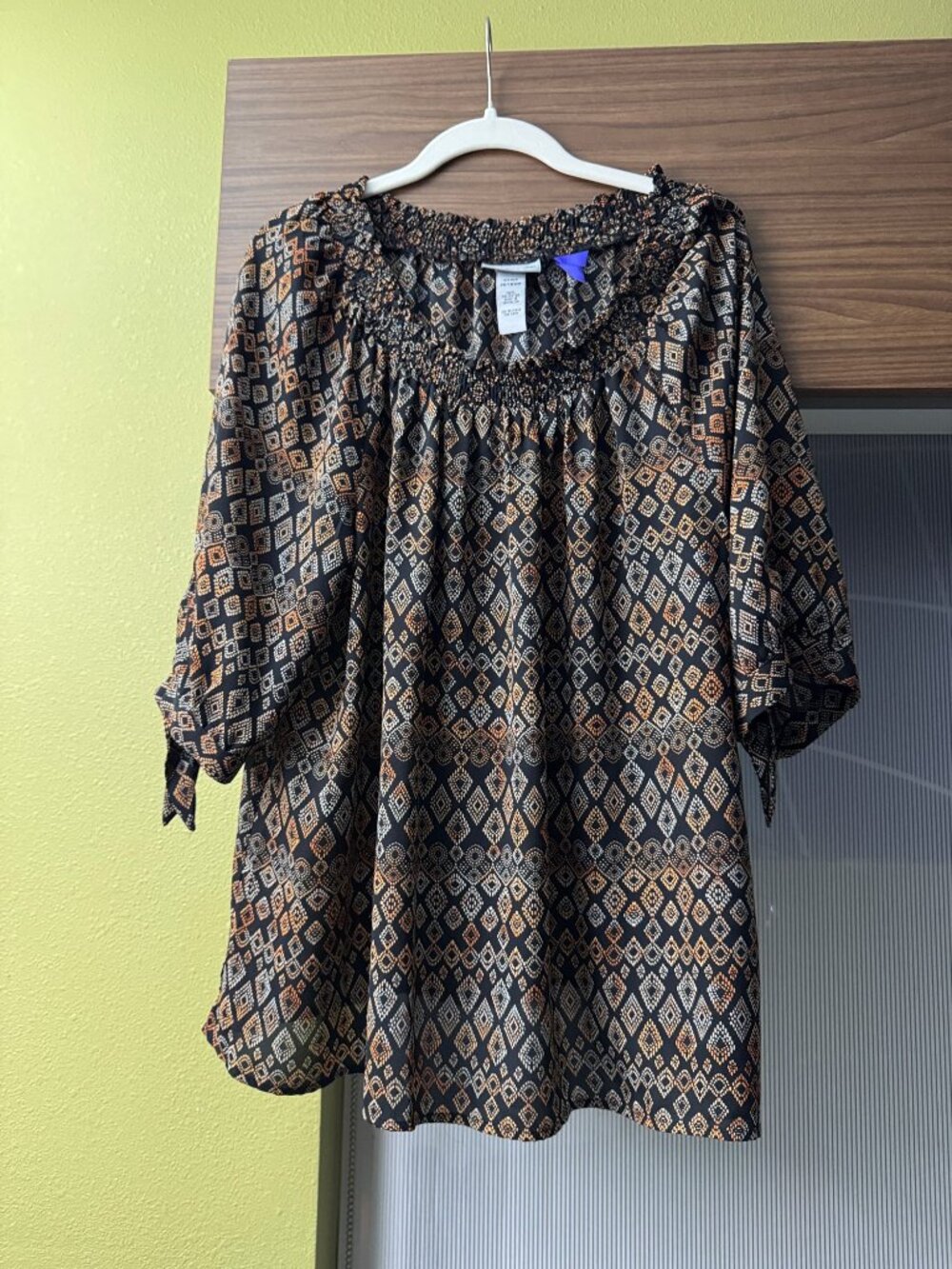 Catherines Plus Size Medallion Print Peasant Tunic 14/16WP